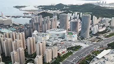 航拍青岛吾悦广场城市建筑群视频的预览图